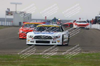 media/Jan-18-2026-CalClub SCCA (Sun) [[8bc6468723]]/Group 5 Race/Turn 1/